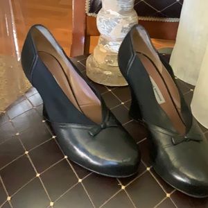 Black wedged heels